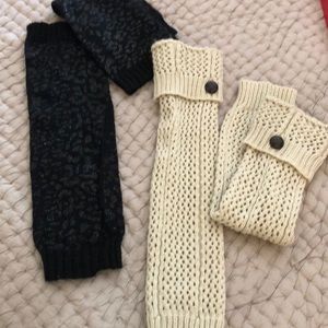2 pairs of leg warmers